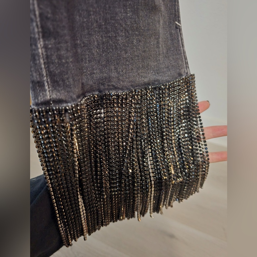 Alice + Olivia AMAZING CRYSTAL FRINGE HEM JEAN Size 26 NWT. - Picture 7 of 8